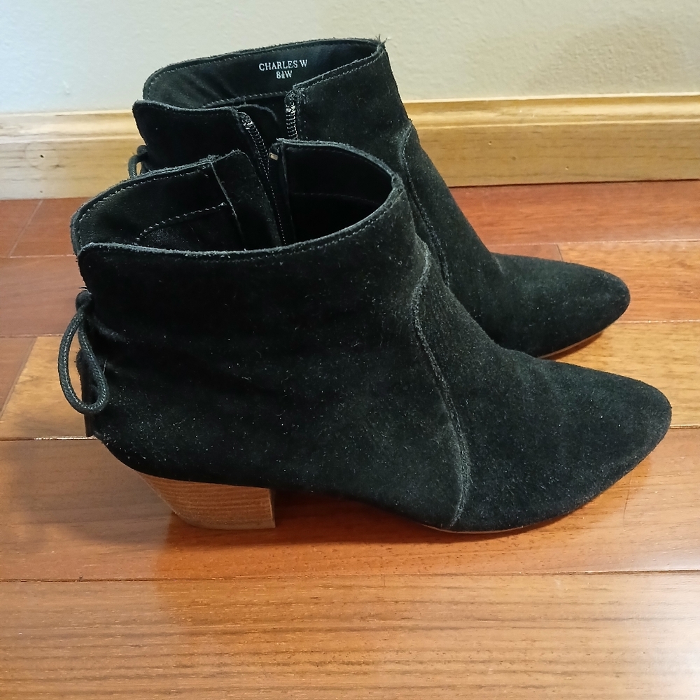 Isaac Mizrahi Suede Booties 8.5W